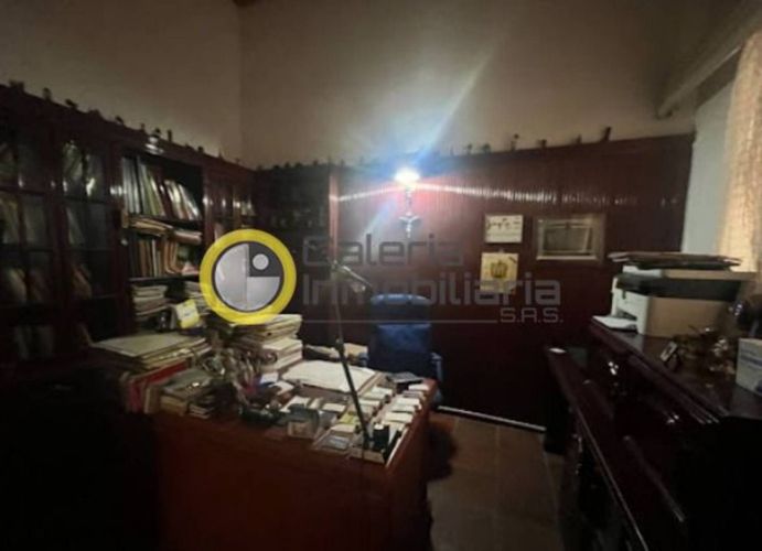 Casa de 7 alcobas en venta en Sotomayor, Bucaramanga, 520 m² · foto 9 de 16