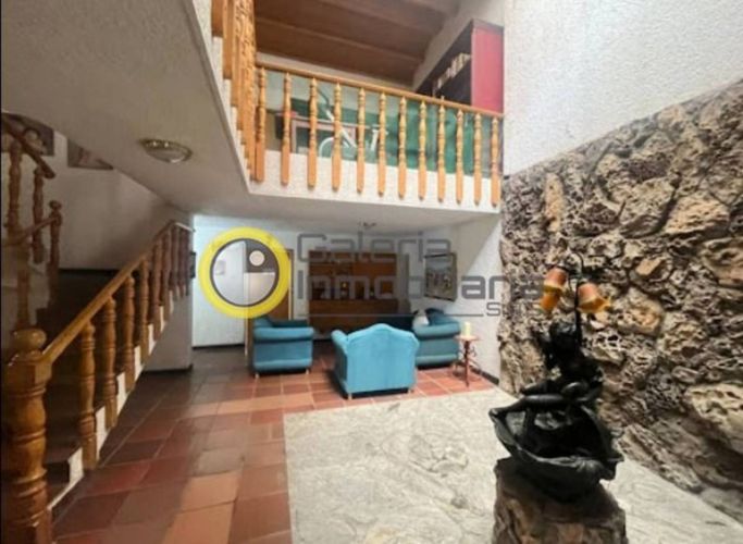 Casa de 7 alcobas en venta en Sotomayor, Bucaramanga, 520 m² · foto 13 de 16