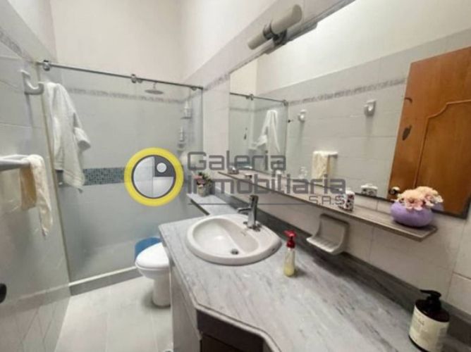 Casa de 7 alcobas en venta en Sotomayor, Bucaramanga, 520 m² · foto 15 de 16