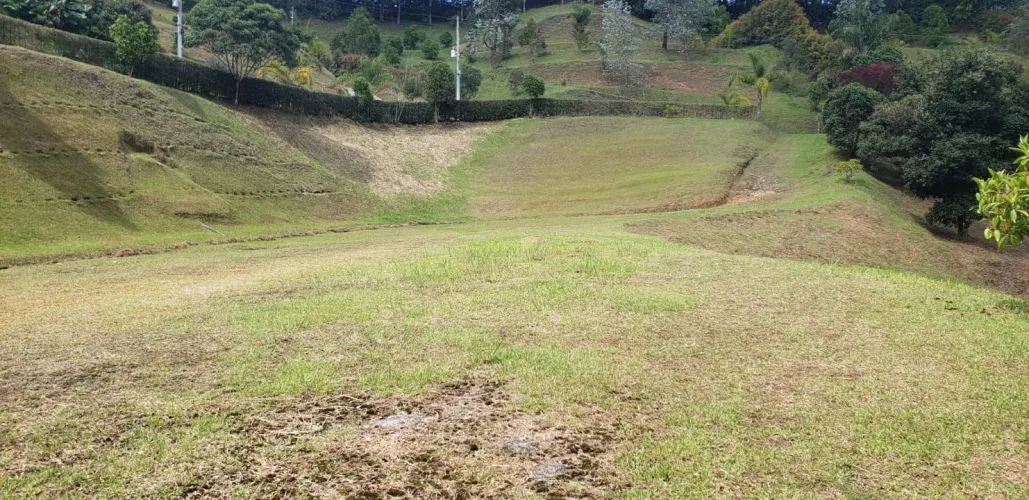 Lote en venta en Guayabito, Rionegro, 3369 m² · foto 9 de 14
