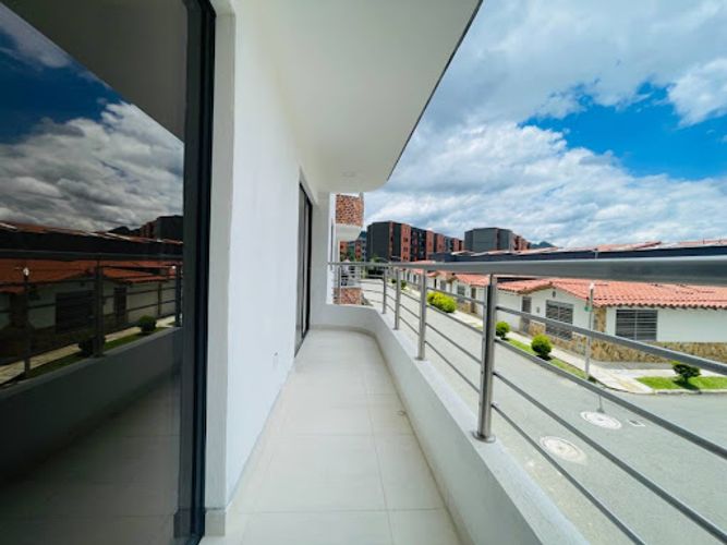 Apartamento de 3 alcobas en venta en La Ceja, 70 m² · foto 22 de 22