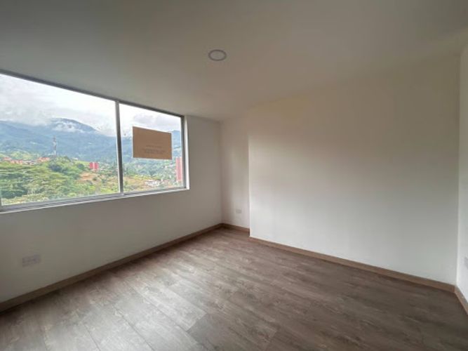 Apartamento en venta en Aves Maria, Itagüí · foto 9 de 15