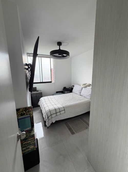 Apartamento de 3 alcobas en venta en Suramérica, Itagüí, 74 m² · foto 5 de 17
