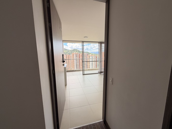 Apartamento en venta en Ditaires, Itagüí · foto 2 de 24