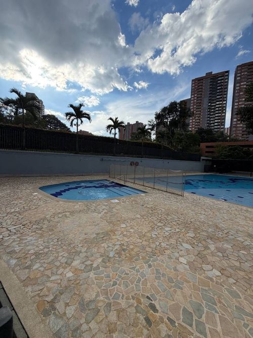 Apartamento de 3 alcobas en venta en Suramérica, Itagüí, 74 m² · foto 15 de 17