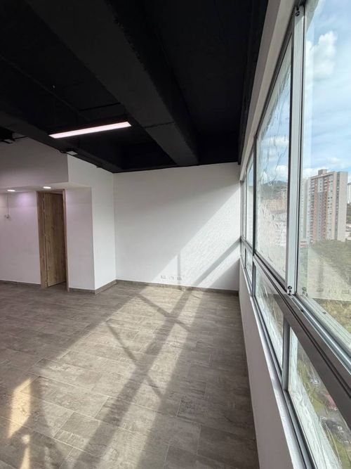 Oficina en venta en Manuel Restrepo, Sabaneta, 41 m² · foto 3 de 8