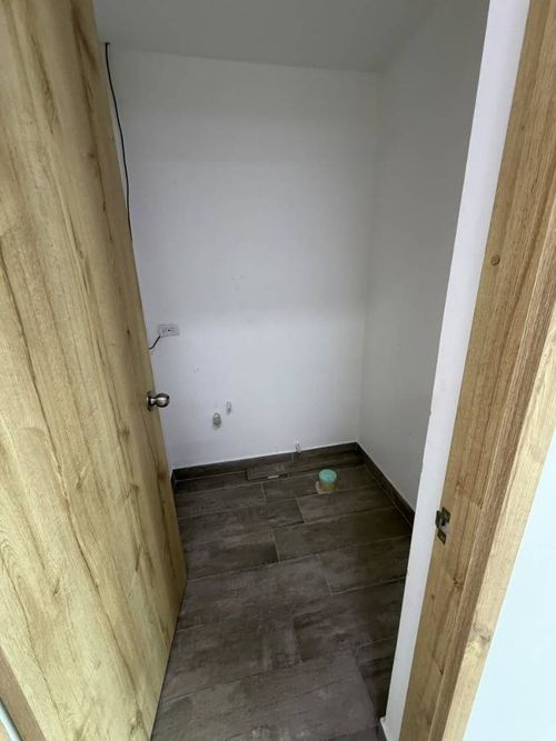 Oficina en venta en Manuel Restrepo, Sabaneta, 41 m² · foto 6 de 8