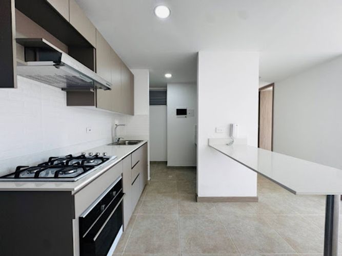 Apartamento de 2 alcobas en venta en La Ceja, 56 m² · foto 3 de 13