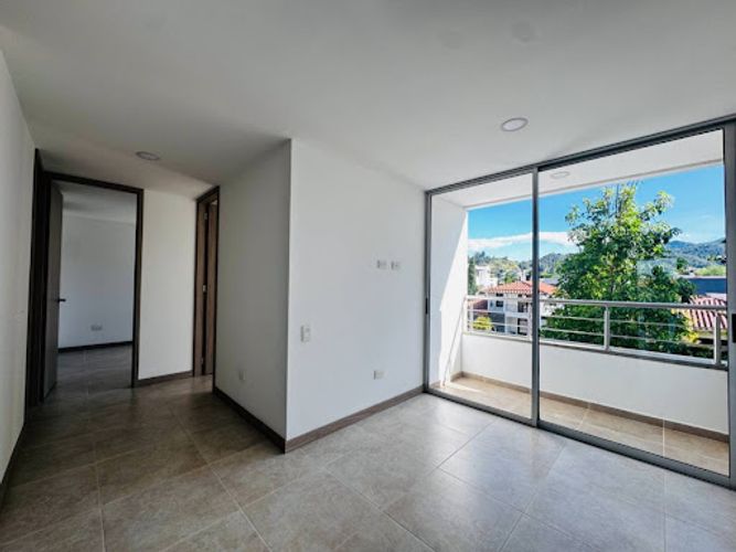Apartamento de 2 alcobas en venta en La Ceja, 56 m² · foto 4 de 13