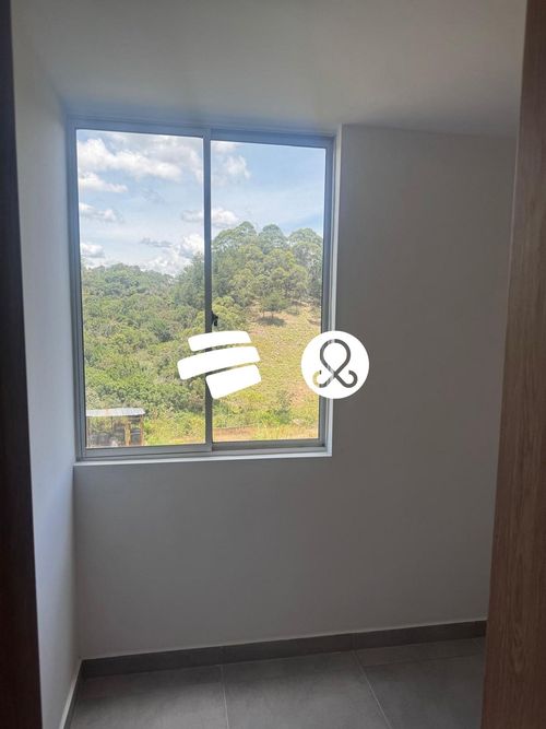 Apartamento de 3 alcobas en venta en Alto Del Medio, Rionegro, 54 m² · foto 5 de 7