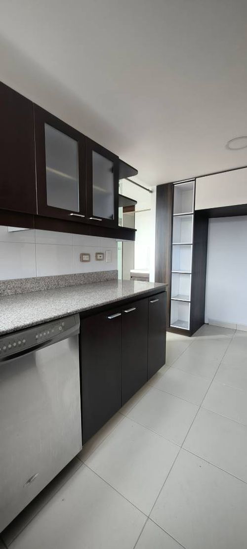 Apartamento de 3 alcobas en arriendo en Santa Maria De Los Angeles, Medellín, 120 m² · foto 3 de 24