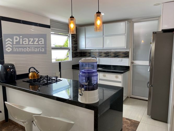 Casa de 4 alcobas en venta en San Francisco, Ibagué, 280 m² · foto 3 de 24