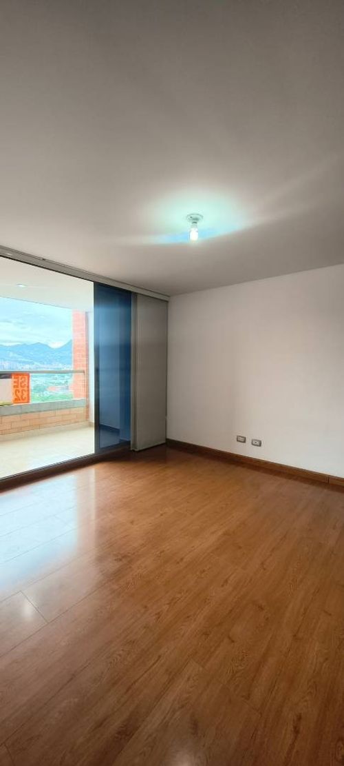 Apartamento de 3 alcobas en arriendo en Santa Maria De Los Angeles, Medellín, 120 m² · foto 14 de 24