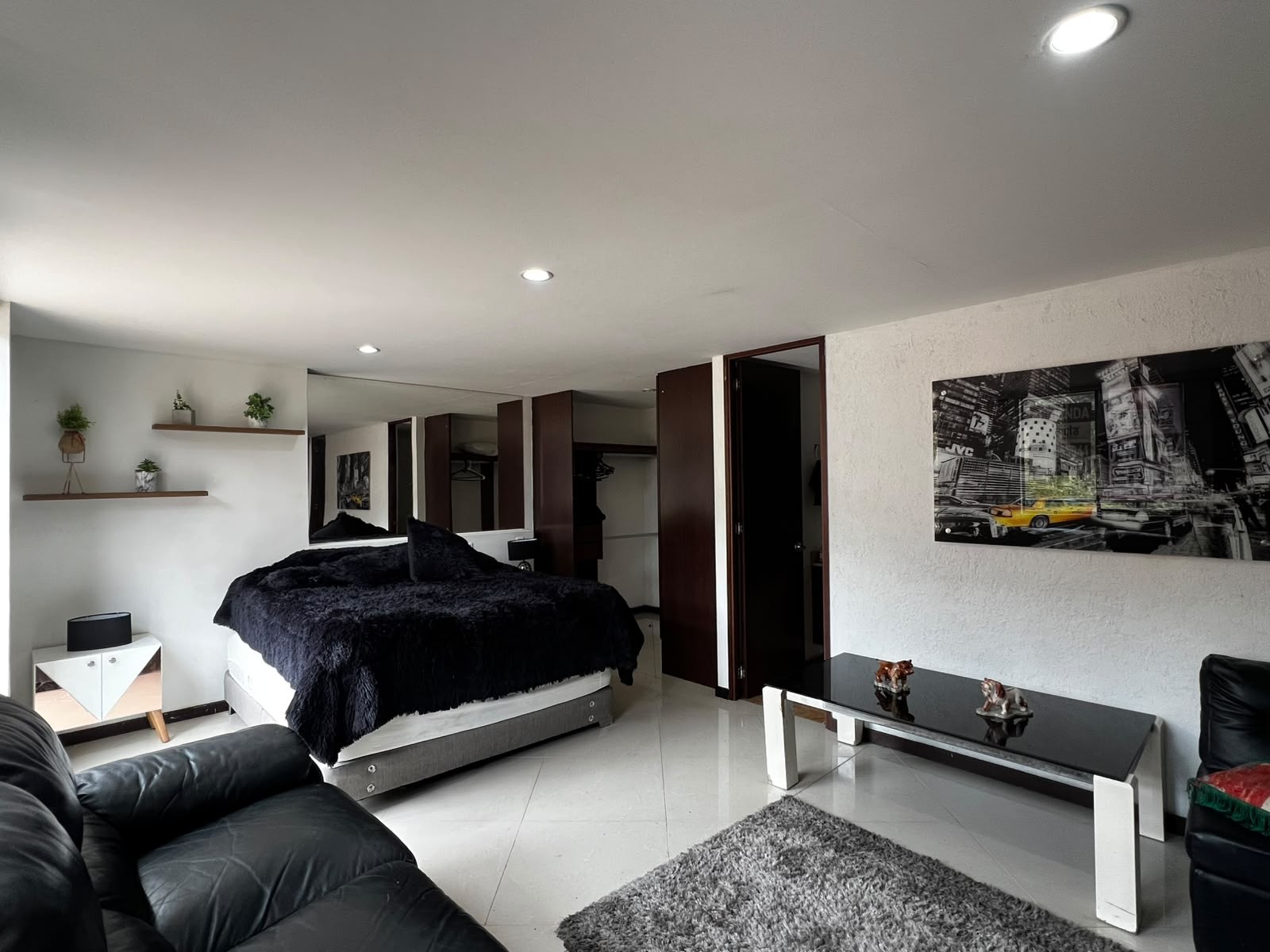 Apartamento en venta en El Poblado, Medellín · foto 8 de 10