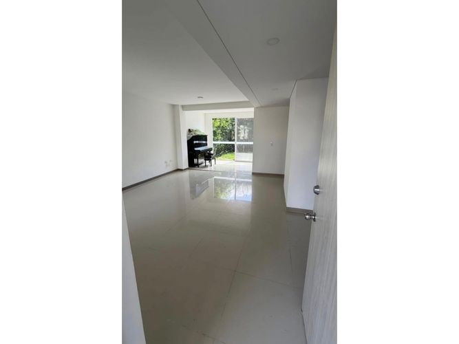 Casa de 4 alcobas en venta en El Castillo, Jamundí, 160 m² · foto 8 de 17