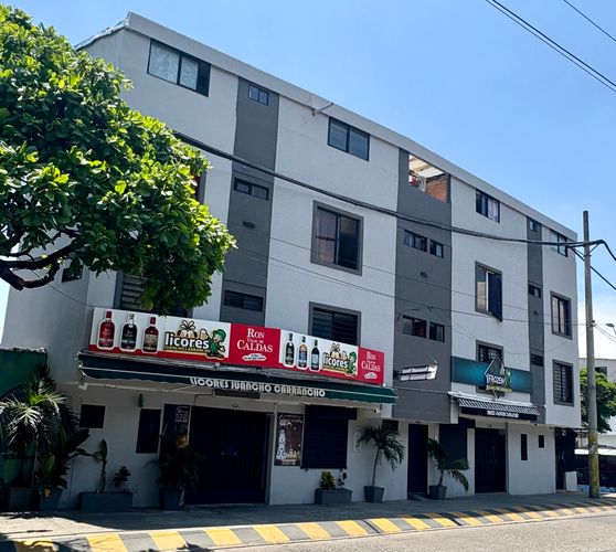 Edificio en venta en Santa Isabel, Cali, 330 m² · foto 2 de 2