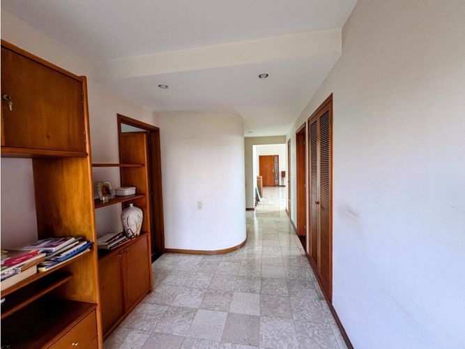 Apartamento de 4 alcobas en venta en Ciudad Jardin, Cali, 174 m² · foto 14 de 24