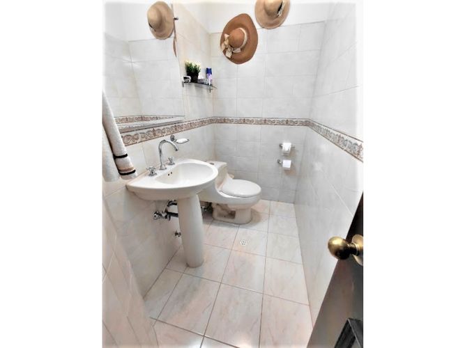 Apartamento de 4 alcobas en venta en Santa Monica, Cali, 232 m² · foto 14 de 24
