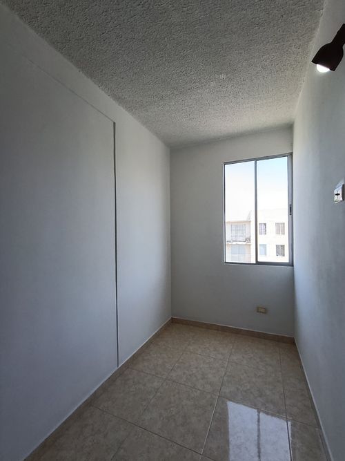 Apartamento de 3 alcobas en venta en Cr Ventus, Cúcuta, 44 m² · foto 3 de 12