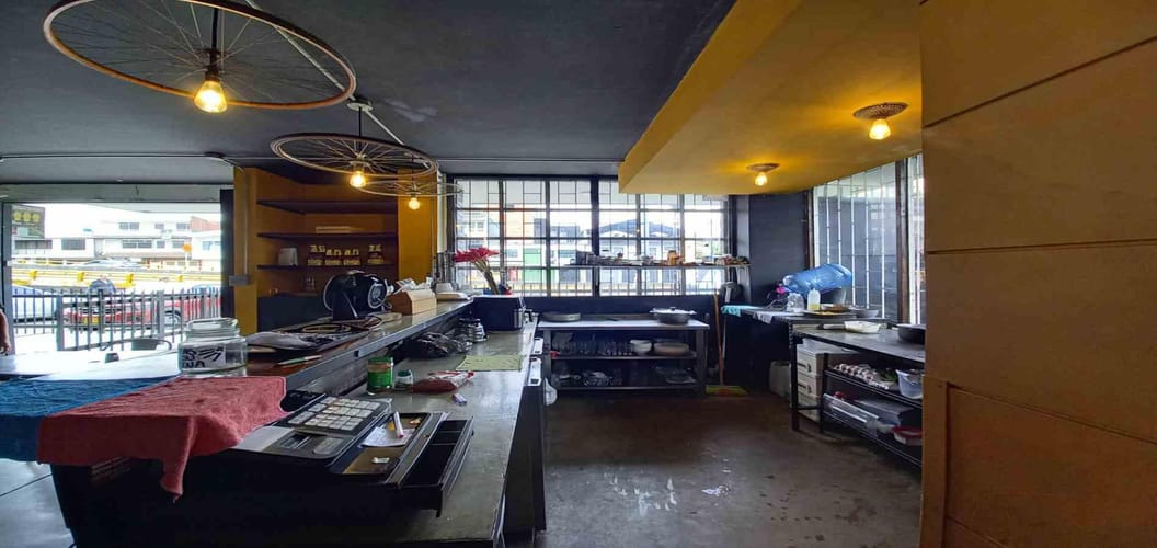 Local en arriendo en Salvador Allende Bajo, Armenia, 102 m² · foto 2 de 11