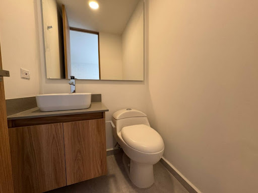 Apartamento en arriendo en Prados De Sabaneta, Sabaneta · foto 7 de 9