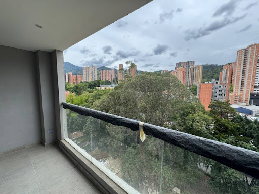 Apartamento en arriendo en Prados De Sabaneta, Sabaneta · foto 9 de 9