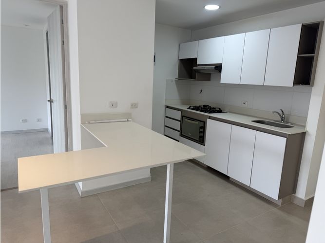 Apartamento de 2 alcobas en venta en Villa Carlota, Medellín, 74 m² · foto 3 de 23