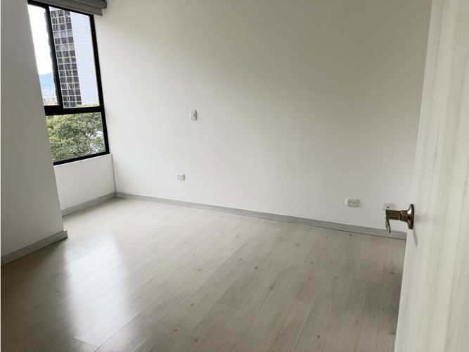Apartamento de 2 alcobas en venta en Villa Carlota, Medellín, 74 m² · foto 6 de 23