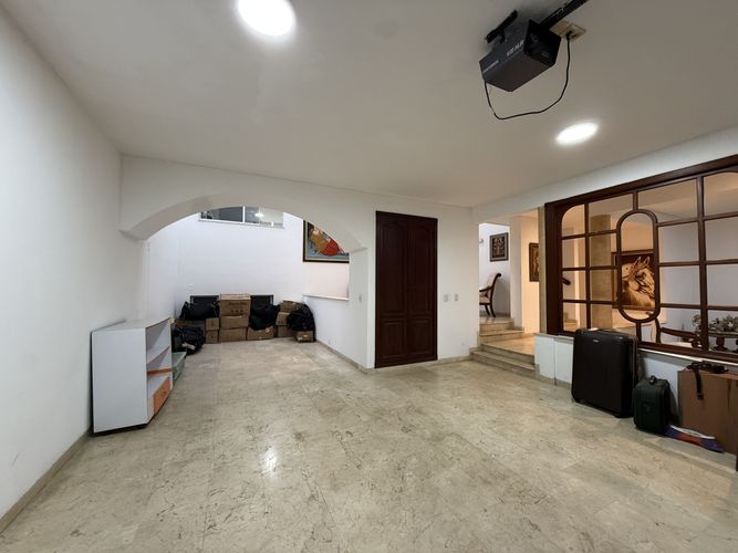 Casa de 4 alcobas en venta en El Ingenio, Cali, 337 m² · foto 6 de 23