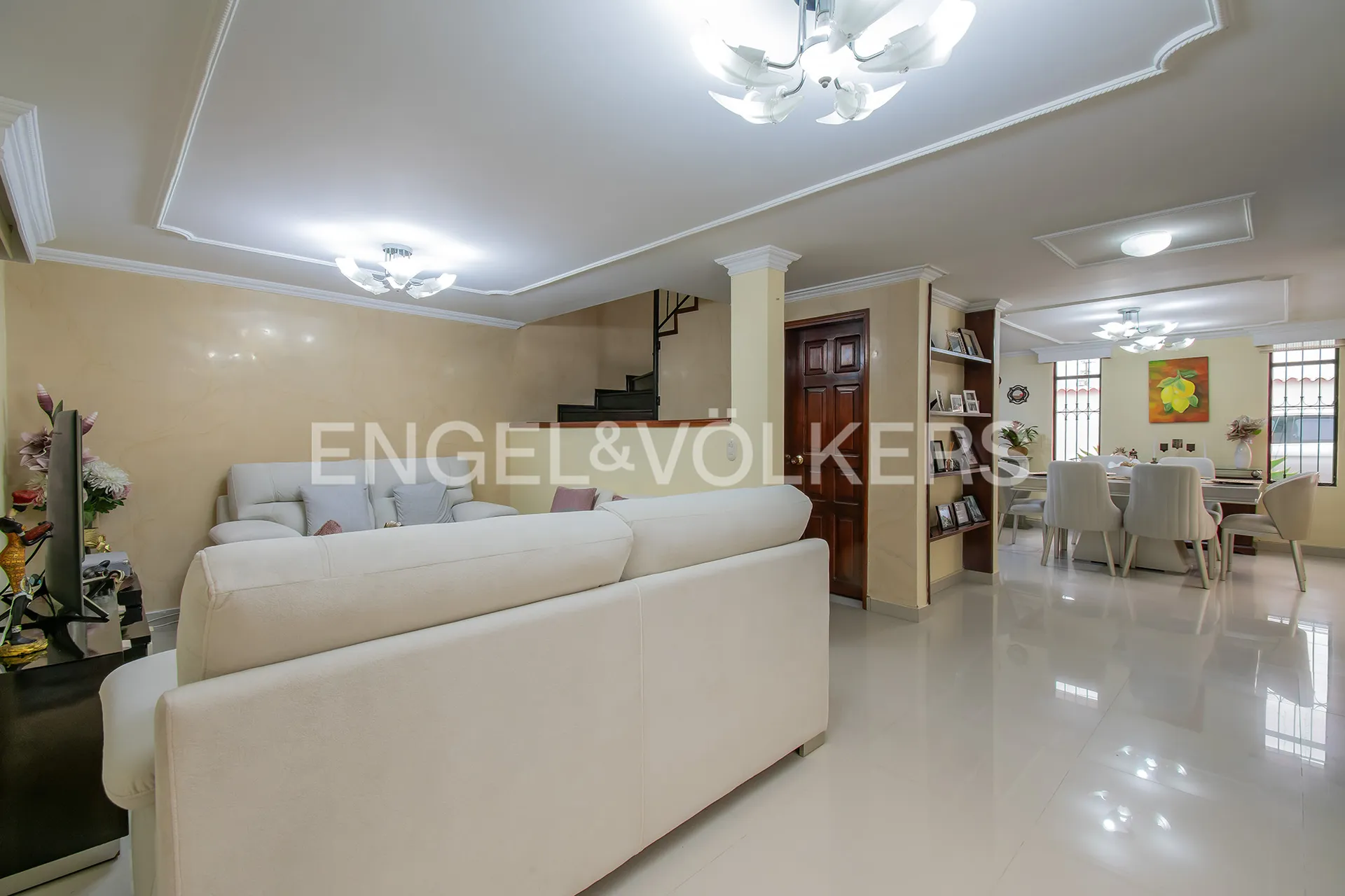 Casa en venta en Santa Cruz, Cajicá · foto 2 de 17