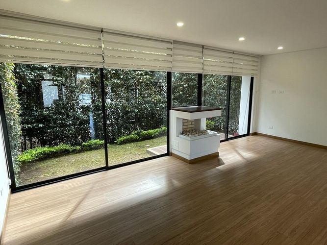 Casa de 3 alcobas en venta en Pueblo Viejo, Cota, 148 m² · foto 3 de 24