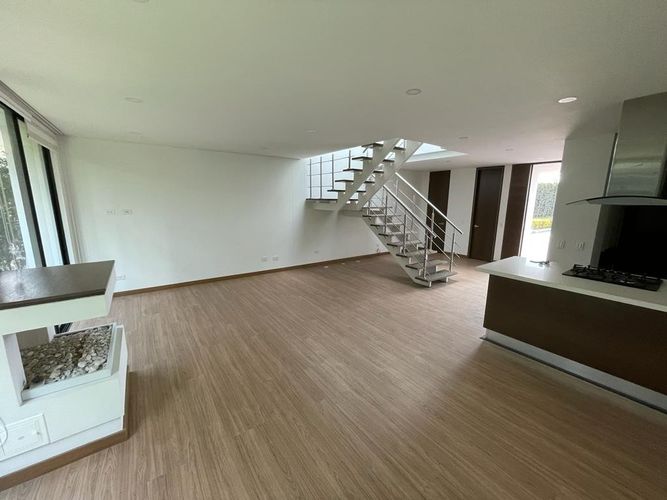 Casa de 3 alcobas en venta en Pueblo Viejo, Cota, 148 m² · foto 4 de 24