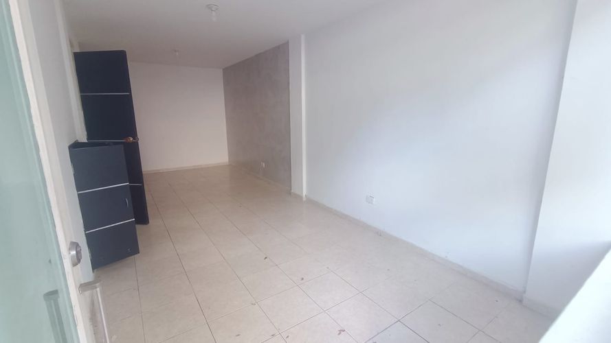 Local en arriendo en Granada, Cali, 20 m² · foto 4 de 8