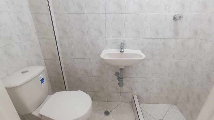 Local en arriendo en Granada, Cali, 20 m² · foto 5 de 8