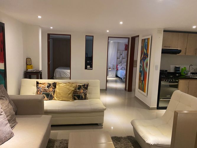 Apartamento de 2 alcobas en venta en Cristales, Cali, 65 m² · foto 3 de 11