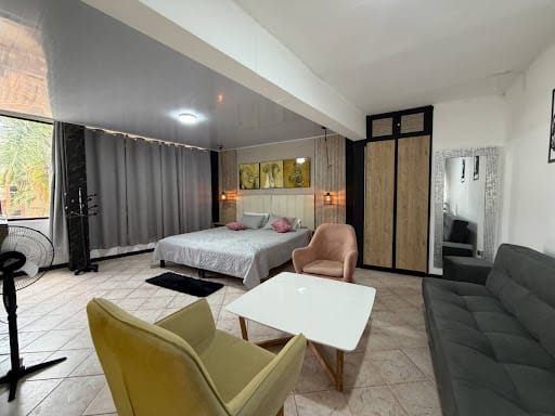 Local en venta en Boston, Medellín, 869 m² · foto 5 de 20