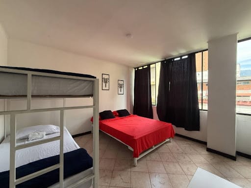 Local en venta en Boston, Medellín, 869 m² · foto 8 de 20