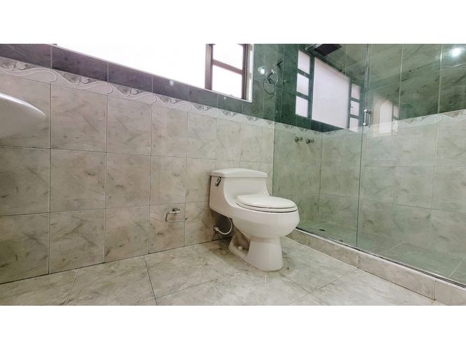 Casa de 5 alcobas en venta en San Jorge, Funza, 182 m² · foto 13 de 17