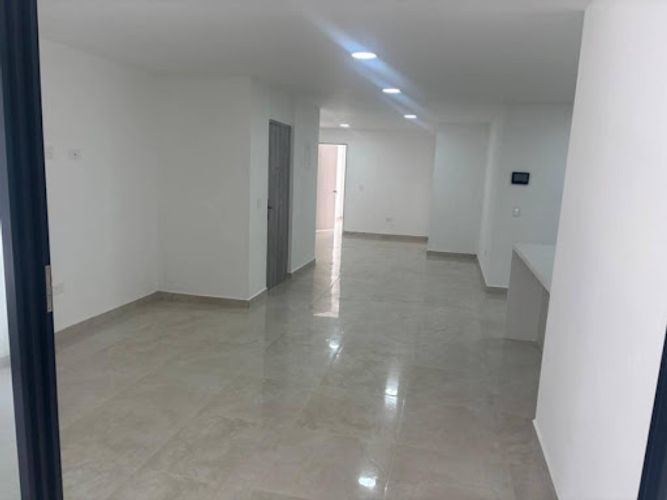 Apartamento en venta en La Almeria, Medellín · foto 3 de 11