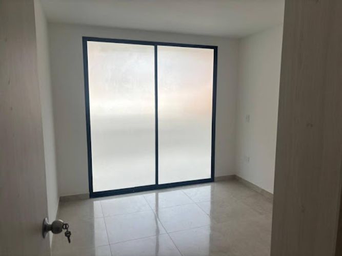 Apartamento en venta en La Almeria, Medellín · foto 7 de 11