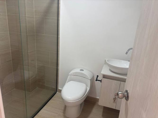Apartamento en venta en La Almeria, Medellín · foto 9 de 11