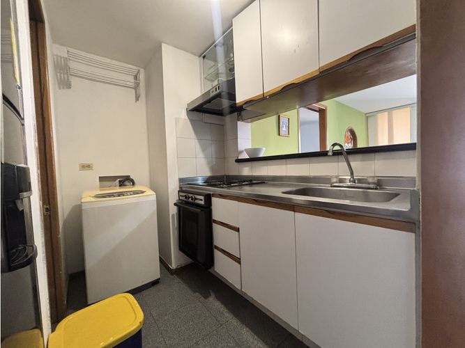 Apartaestudio en arriendo en Astorga, Medellín, 45 m² · foto 3 de 9