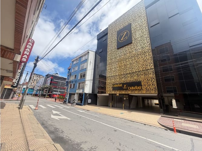 Apartamento de 3 alcobas en venta en Chapinero, Bogotá, 82 m² · foto 2 de 20