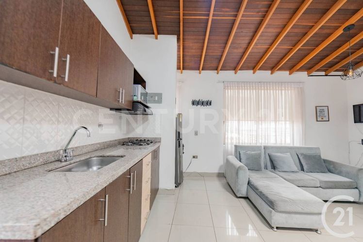 Edificio en venta en Guayabal, Medellín, 323 m² · foto 21 de 24