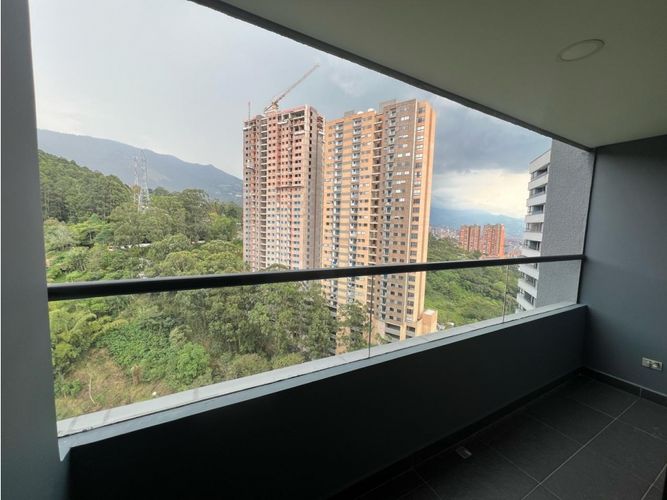 Apartaestudio en venta en Vía Las Palmas, Medellín, 51 m² · foto 8 de 24