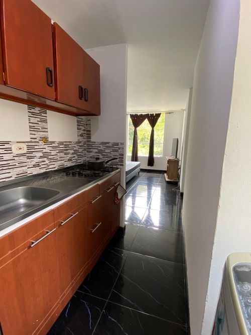 Apartamento de 3 alcobas en venta en Malaga, Pereira, 45 m² · foto 3 de 9