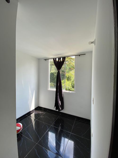 Apartamento de 3 alcobas en venta en Malaga, Pereira, 45 m² · foto 7 de 9