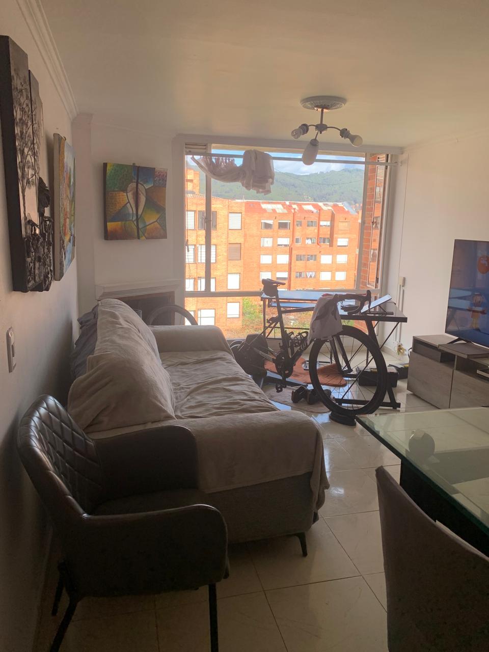 Apartamento en venta en Centro Comercial Mazuren, Bogotá · foto 5 de 17