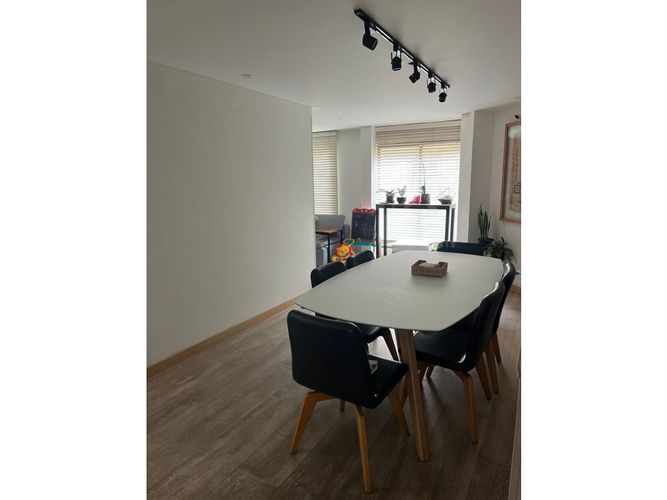 Apartamento de 3 alcobas en venta en Chicó Reservado, Bogotá, 150 m² · foto 3 de 19