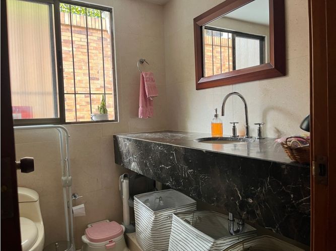 Apartamento de 3 alcobas en venta en Chicó Reservado, Bogotá, 150 m² · foto 17 de 19